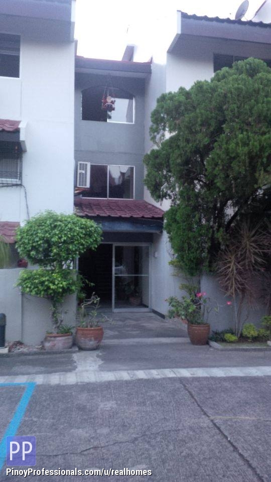 FOR RENT 2BR CONDO UNIT WITH PARKING IN WEST SERVICE ROAD ALABANG