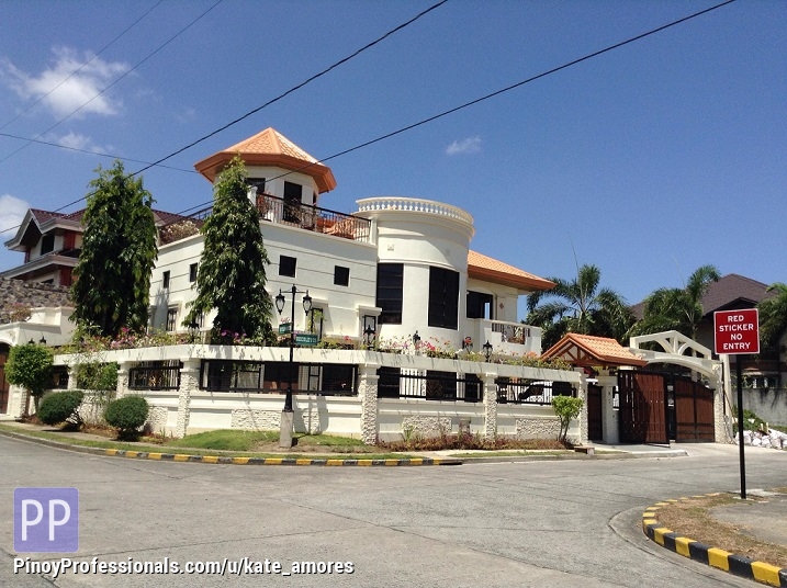 Fully Furnished House and Lot for Sale in Las Villas de Manila