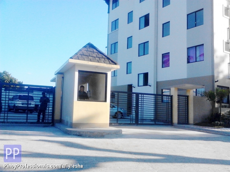 The North Grove Suprisingly Affordable, Accessible & Elegant Condo in