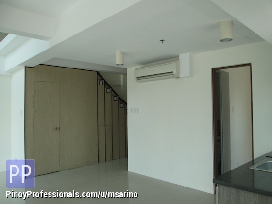 For Rent 2 Bedroom Loft Garden Pool Unit The Beacon