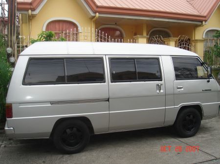 mitsubishi l300 versa van brand new price