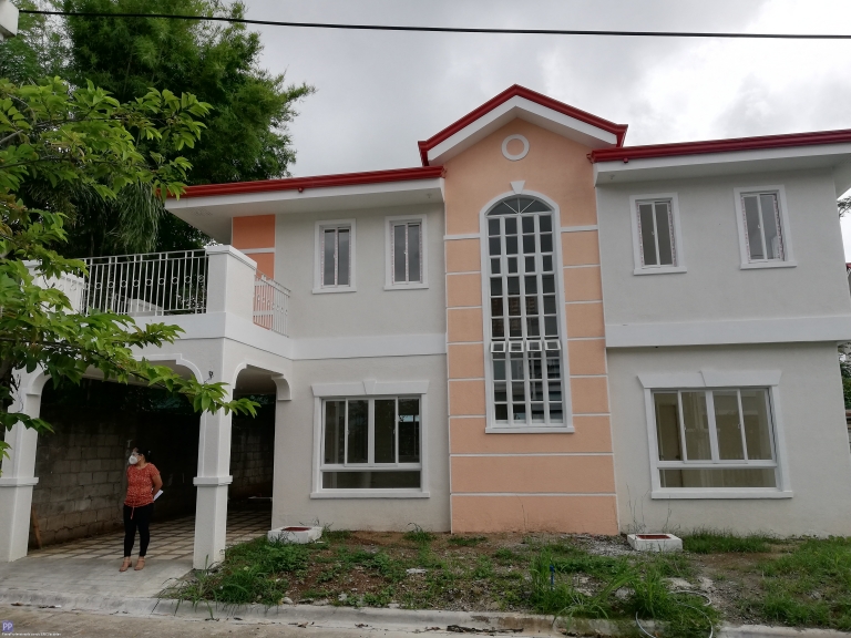 House for Sale - Amanda House and Lot for sale in General Trias Cavite, 4 Bedrooms 3 Toilet & Bath Near Lyceum University