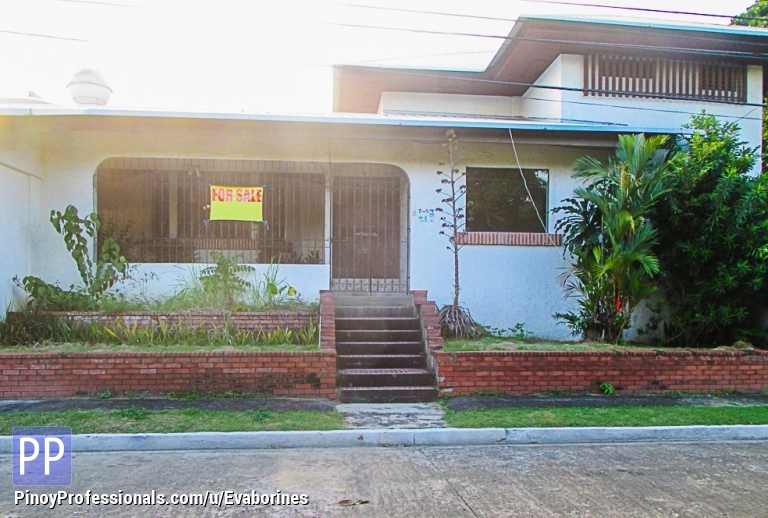 Split Level House For Sale In Tahanan Village Real Estate / House for