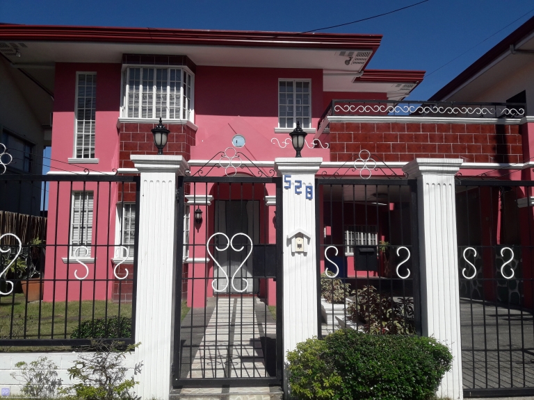 House for Sale - House for Sale ijn Las Pinas City
