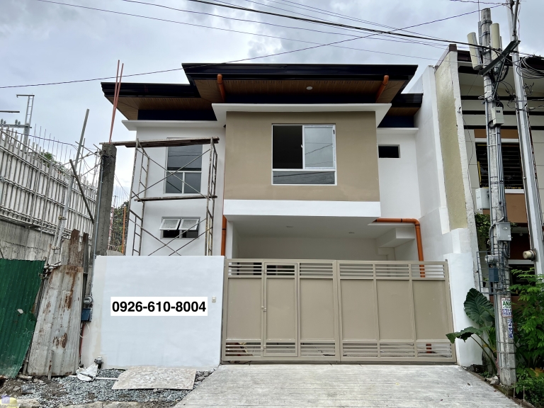 House for Sale - 3 Bedrooms House and Lot for sale in Quezon City West Fairview near FEU Hospital, FCM, Commonwealth